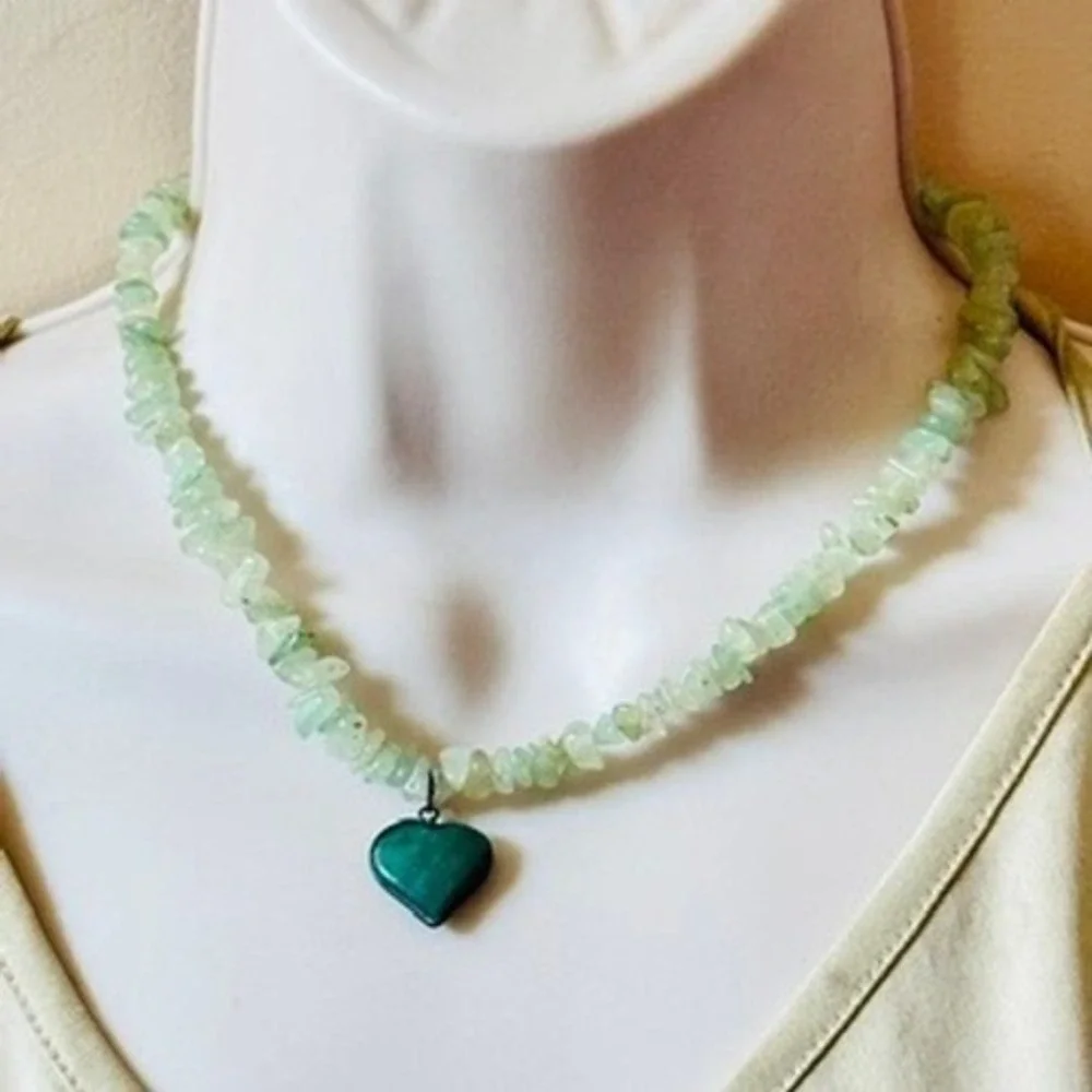 VTG Green Aventurine stone Heart Beaded Necklace Collar natural beads BOHO‎ 16
